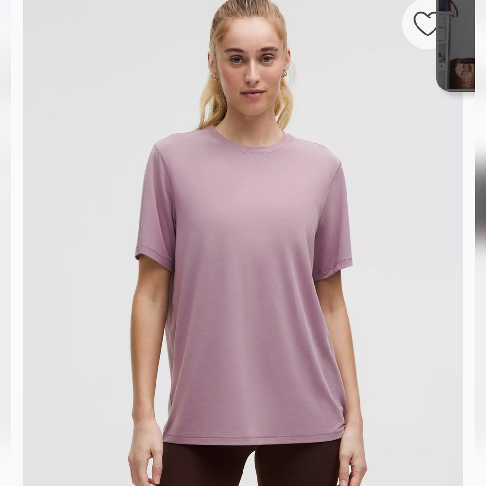 Lululemon Jersey Training Tshirt Size Small Lavendar Lux